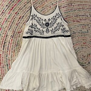 white detailed tank top